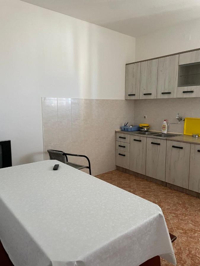 Guest House Ivana Тиват Екстериор снимка