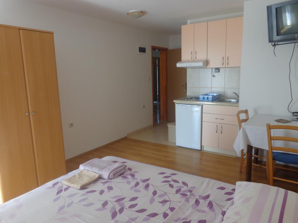Guest House Ivana Тиват Стая снимка