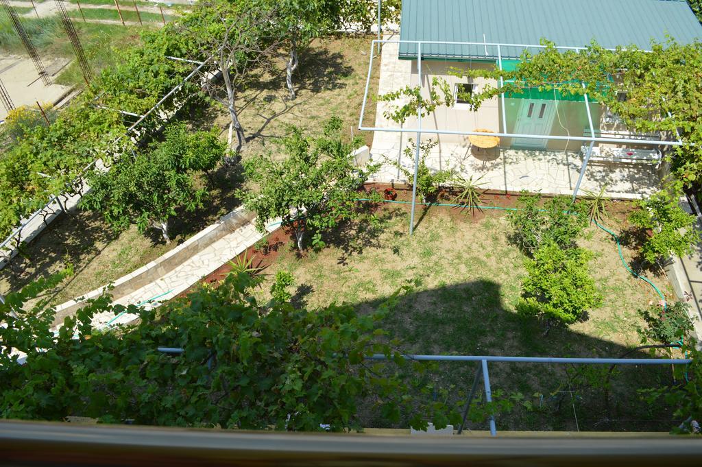 Guest House Ivana Тиват Екстериор снимка